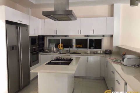 Estudio en Chonburi, Tailandia № 132196 - foto 8