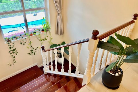 Casa de 4 dormitorios en Sattahip, Tailandia № 132199 - foto 9