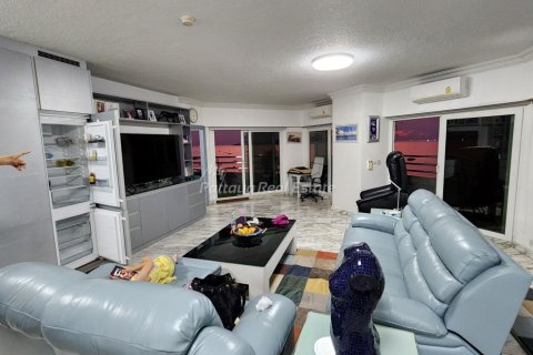 Condominio de 2 dormitorios en Pattaya, Tailandia № 132198 - foto 2