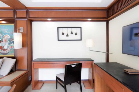 Hotel 345 m2 en Bang Tao, Tailandia № 106899 - foto 10