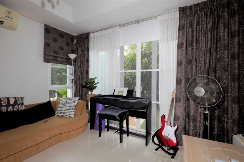 Hotel 345 m2 en Bang Tao, Tailandia № 106899 - foto 4