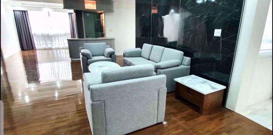 Condominio de 3 dormitorios en Khlong Toei, Bangkok, Tailandia № 76944