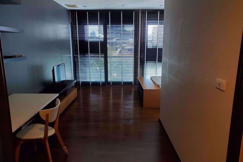 Condominio de 1 dormitorio en Khlong Toei, Bangkok, Tailandia № 76946 - foto 5