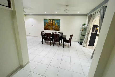 Casa de 4 dormitorios en Pattaya, Tailandia № 75978 - foto 7