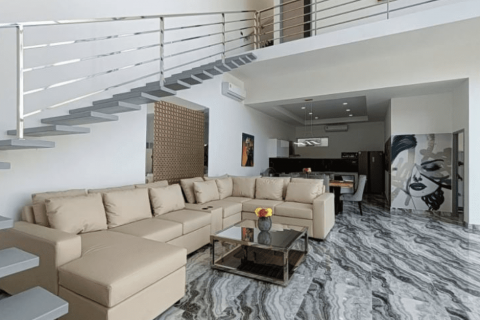 Casa de 6 dormitorios en Pattaya, Tailandia № 116057 - foto 4