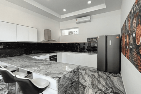 Casa de 6 dormitorios en Pattaya, Tailandia № 116057 - foto 6