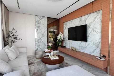 Casa de 5 dormitorios en Pattaya, Tailandia № 116062 - foto 9