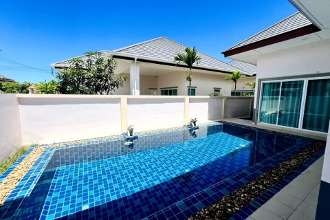 Casa de 2 dormitorios en Pattaya, Tailandia № 116059 - foto 2