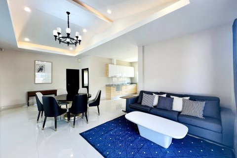 Casa de 2 dormitorios en Pattaya, Tailandia № 116059 - foto 6
