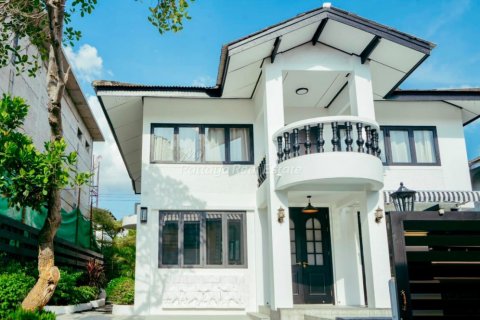 Haus in Bang Lamung, Thailand 4 Schlafzimmer № 123461