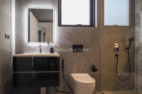 House in Bang Lamung, Thailand 6 bedrooms № 123464 - photo 26