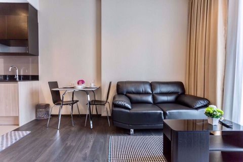 Condo in Bangkok, Thailand, 1 bedroom in Edge Sukhumvit 23 № 111409