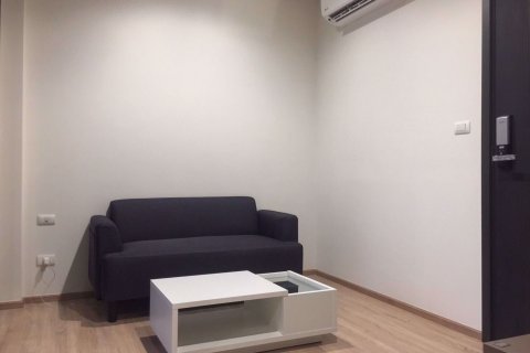 คอนโดมิเนียมในกรุงเทพฯ, ประเทศไทย, 1 ห้องนอน ใน The Base Garden Rama 9 № 111408