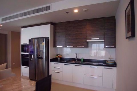 Condominio de 2 dormitorios en Watthana, Bangkok, Tailandia № 76701 - foto 3