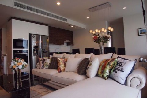 Condominio de 2 dormitorios en Watthana, Bangkok, Tailandia № 76701 - foto 2