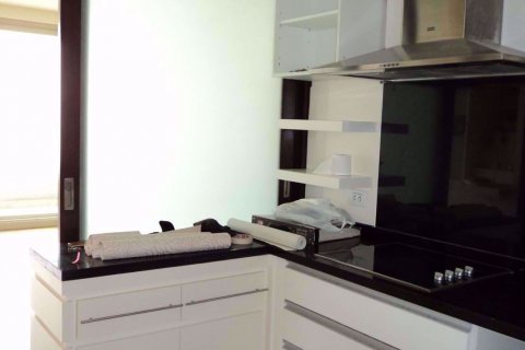 Condominio de 3 dormitorios en Khlong San, Bangkok, Tailandia № 76704 - foto 4
