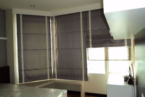Condominio de 3 dormitorios en Khlong San, Bangkok, Tailandia № 76704 - foto 10