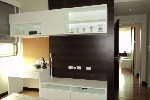 Condominio de 3 dormitorios en Khlong San, Bangkok, Tailandia № 76704 - foto 11