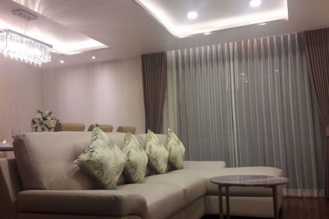 Condo in Watthana, Bangkok, Thailand, 2 bedrooms № 76706