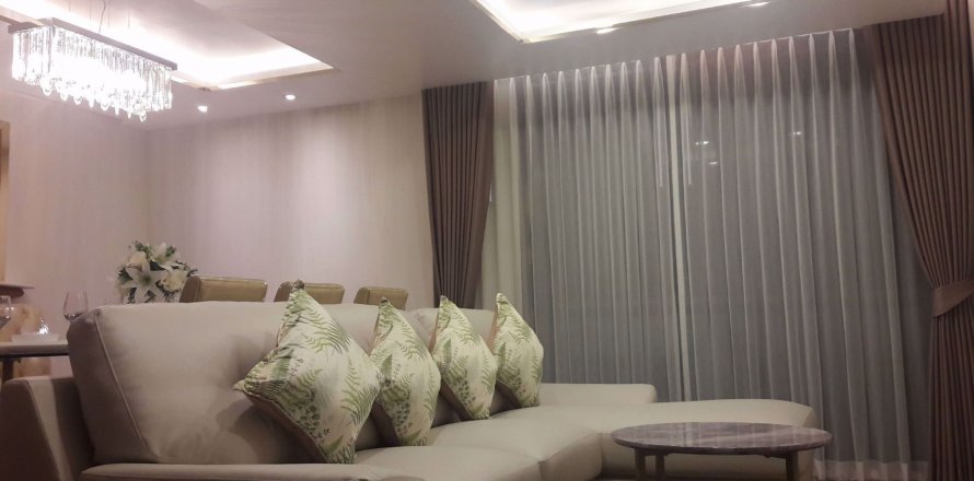 Condominio de 2 dormitorios en Watthana, Bangkok, Tailandia № 76706