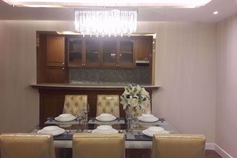 Condominio de 2 dormitorios en Watthana, Bangkok, Tailandia № 76706 - foto 2