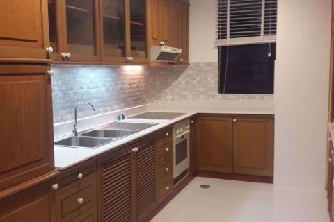 Condominio de 2 dormitorios en Watthana, Bangkok, Tailandia № 76706 - foto 3