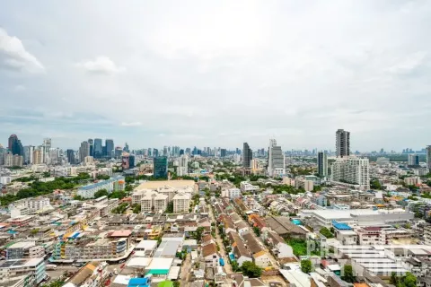 Condominio de 2 dormitorios en Sathon, Bangkok, Tailandia № 123831 - foto 13