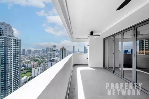 Condominio de 5 dormitorios en Watthana, Bangkok, Tailandia № 123849 - foto 29