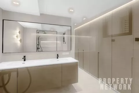 Condominio de 5 dormitorios en Watthana, Bangkok, Tailandia № 123849 - foto 18