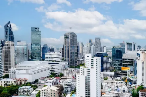 Condominio de 5 dormitorios en Watthana, Bangkok, Tailandia № 123849 - foto 16