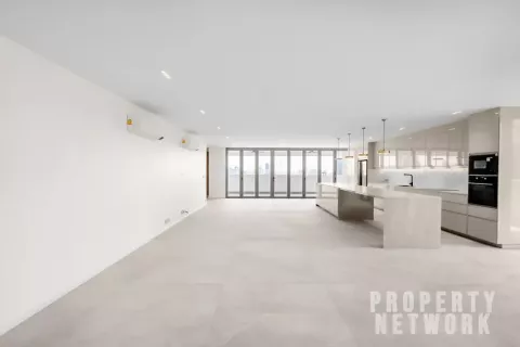 Condominio de 5 dormitorios en Watthana, Bangkok, Tailandia № 123849 - foto 2