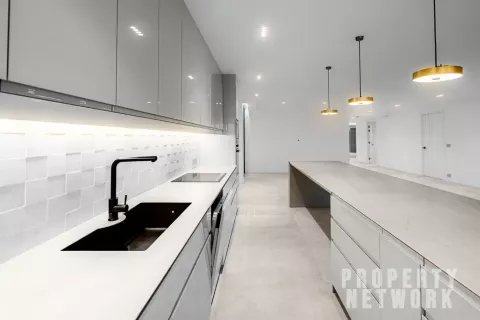 Condominio de 5 dormitorios en Watthana, Bangkok, Tailandia № 123849 - foto 20