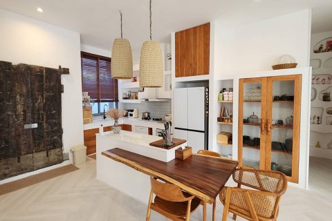 Chalet de 3 dormitorios en Hua Hin, Tailandia № 123830 - foto 12