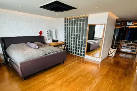 Condominio de 3 dormitorios en Watthana, Bangkok, Tailandia № 123848 - foto 17