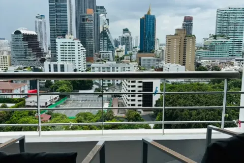 Condominio de 3 dormitorios en Watthana, Bangkok, Tailandia № 123848 - foto 16