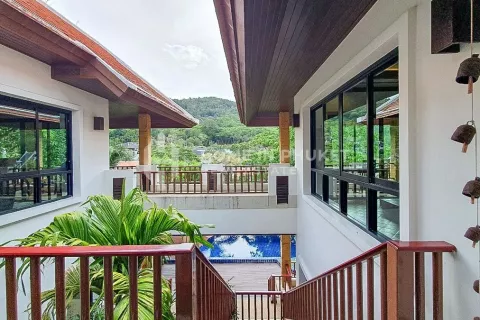 Casa de 4 dormitorios en Nai Harn Beach, Tailandia № 131035 - foto 17