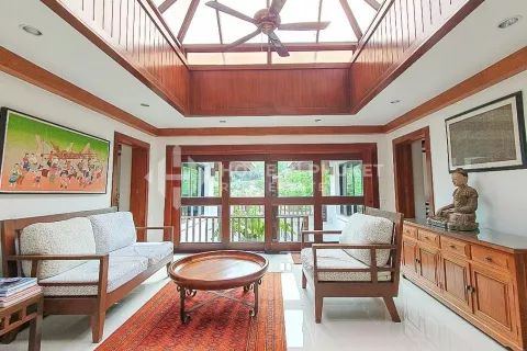 Casa de 4 dormitorios en Nai Harn Beach, Tailandia № 131035 - foto 5
