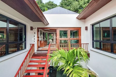 Casa de 4 dormitorios en Nai Harn Beach, Tailandia № 131035 - foto 16