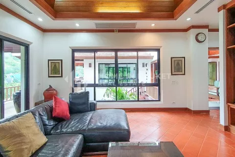 Casa de 4 dormitorios en Nai Harn Beach, Tailandia № 131035 - foto 9