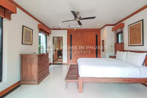 Casa de 4 dormitorios en Nai Harn Beach, Tailandia № 131035 - foto 26
