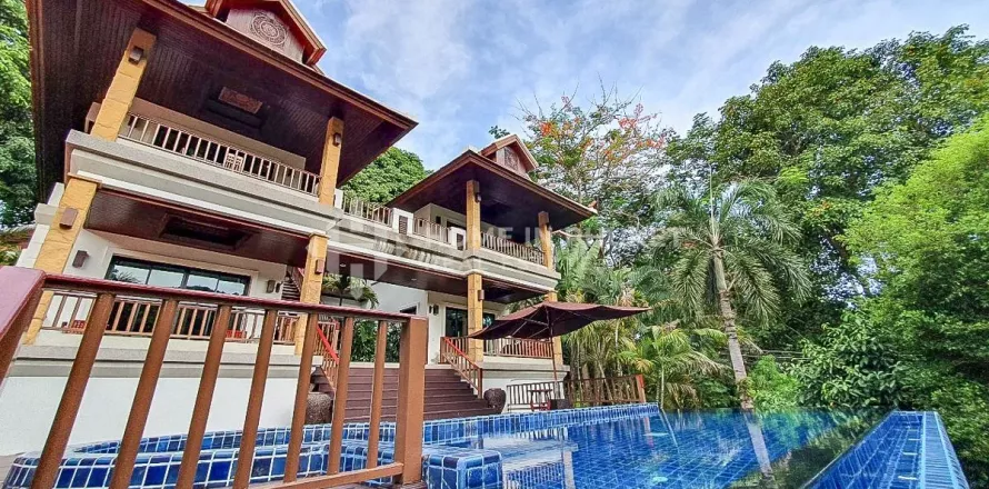 Casa de 4 dormitorios en Nai Harn Beach, Tailandia № 131035