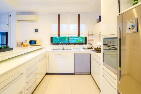 Casa de 3 dormitorios en Rawai, Tailandia № 130998 - foto 7