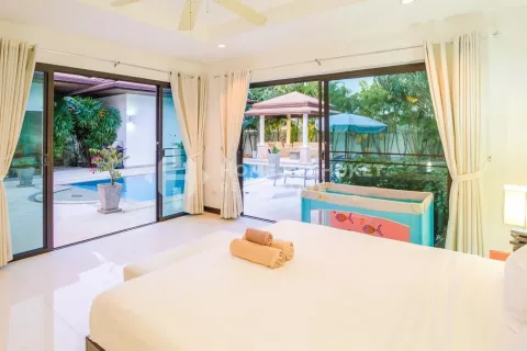 Casa de 3 dormitorios en Rawai, Tailandia № 130998 - foto 14