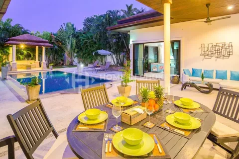 Casa de 3 dormitorios en Rawai, Tailandia № 130998 - foto 19