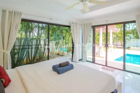 Casa de 3 dormitorios en Rawai, Tailandia № 130998 - foto 11