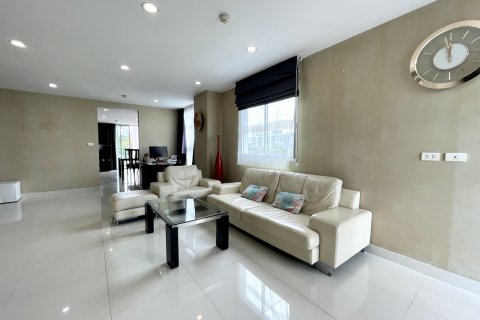 Apartamento de 2 dormitorios en Pattaya, Tailandia № 101418 - foto 18
