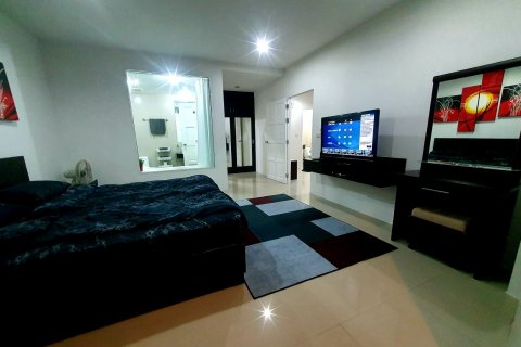 Condominio de 2 dormitorios en Pattaya, Tailandia № 123206 - foto 12