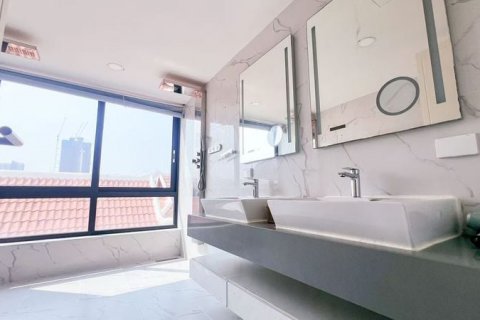 Casa de 3 dormitorios en Pattaya, Tailandia № 123203 - foto 9