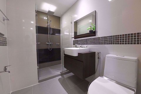 Condominio de 1 dormitorio en Watthana, Bangkok, Tailandia № 85033 - foto 8