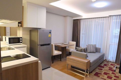Condominio de 1 dormitorio en Watthana, Bangkok, Tailandia № 85033 - foto 2